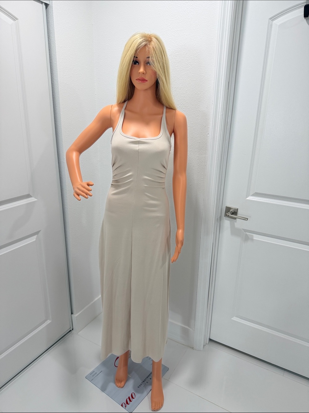 Sleek Cream Maxi Dress with Scoop Neck